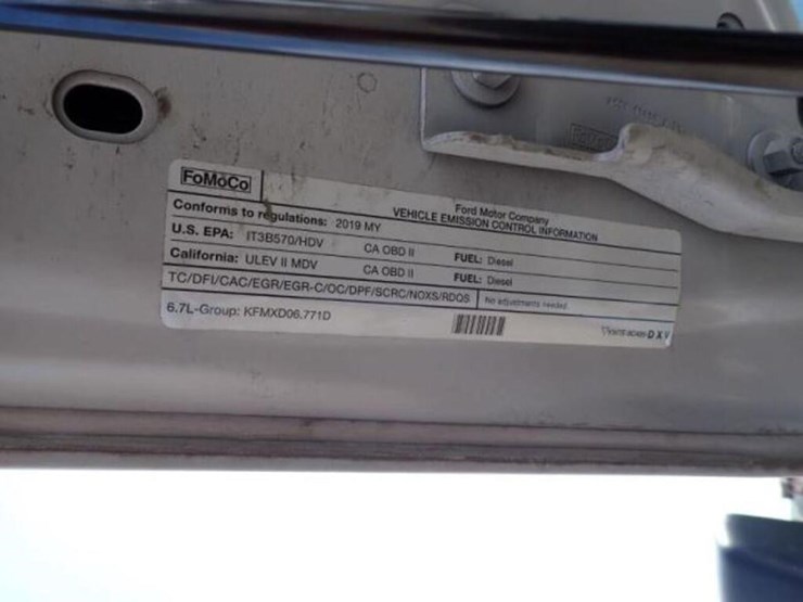 2019-ford-f350-xl-image-25