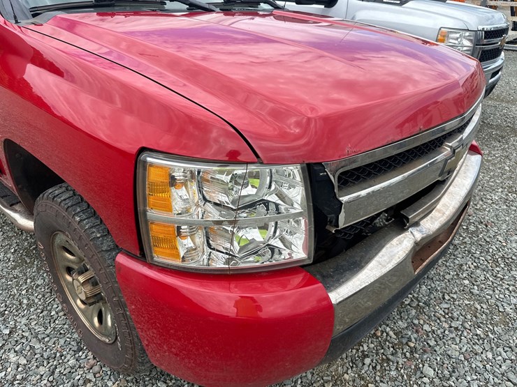 2011-chevrolet-1500-image-10