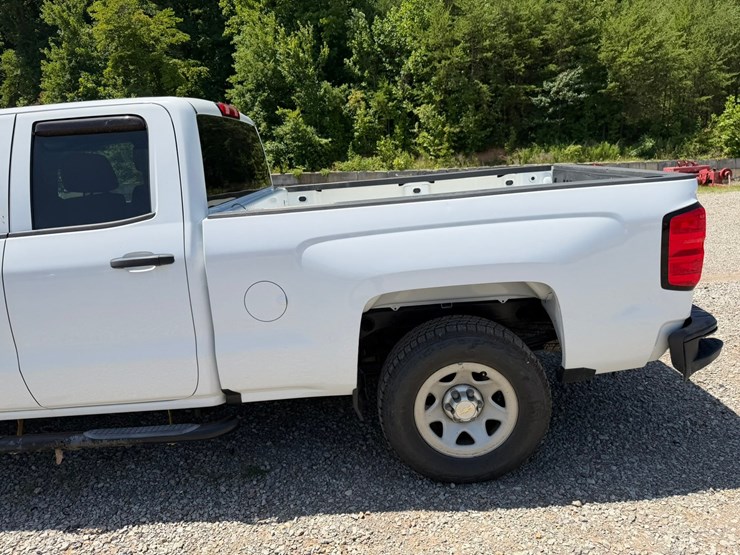 2019-chevrolet-silverado-1500-image-13