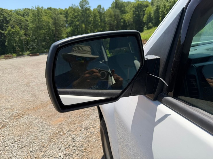 2019-chevrolet-silverado-1500-image-38