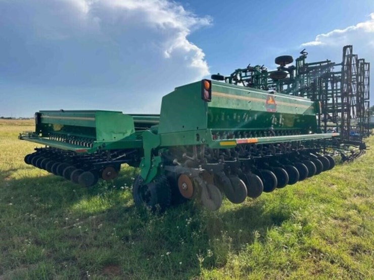 great-plains-folding-3-box-drill,-40'-image-10