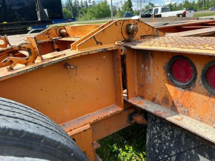 2010-eager-beaver-50gsl/3-50-ton-quad/a-lowboy-112-image-20