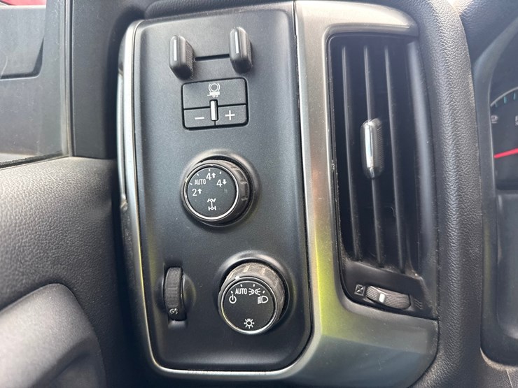 2015-chevrolet-1500-image-42
