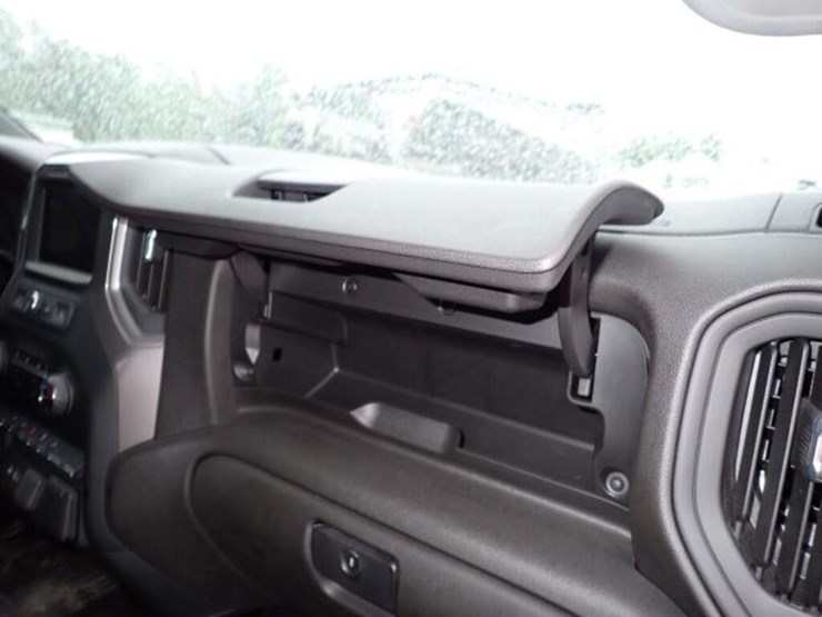 2022-chevrolet-silverado-1500-image-49