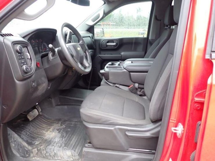 2022-chevrolet-silverado-1500-image-13