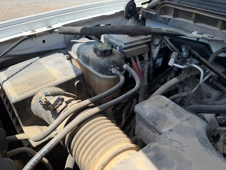 2019-chevrolet-silverado-1500-image-56