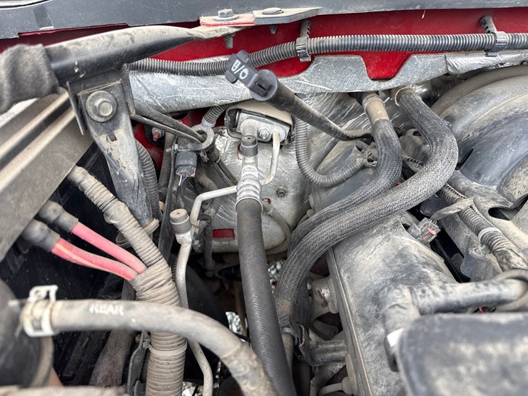 2015-chevrolet-1500-image-14