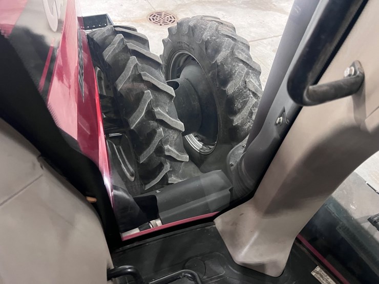 #2079-•-case-ih-315-image-56