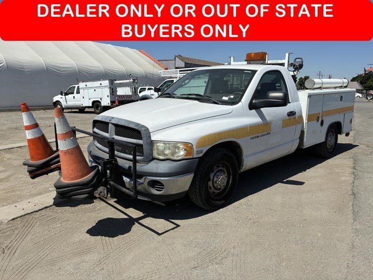 2005-dodge-2500-image-1