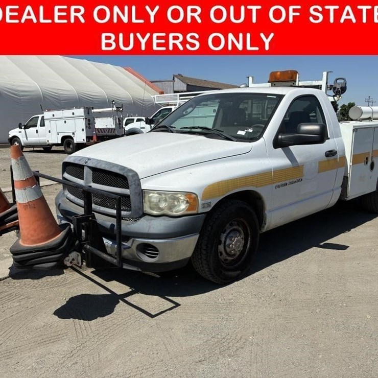 2005 DODGE 2500
