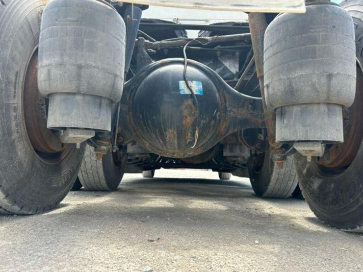 2020-kenworth-t680-image-74
