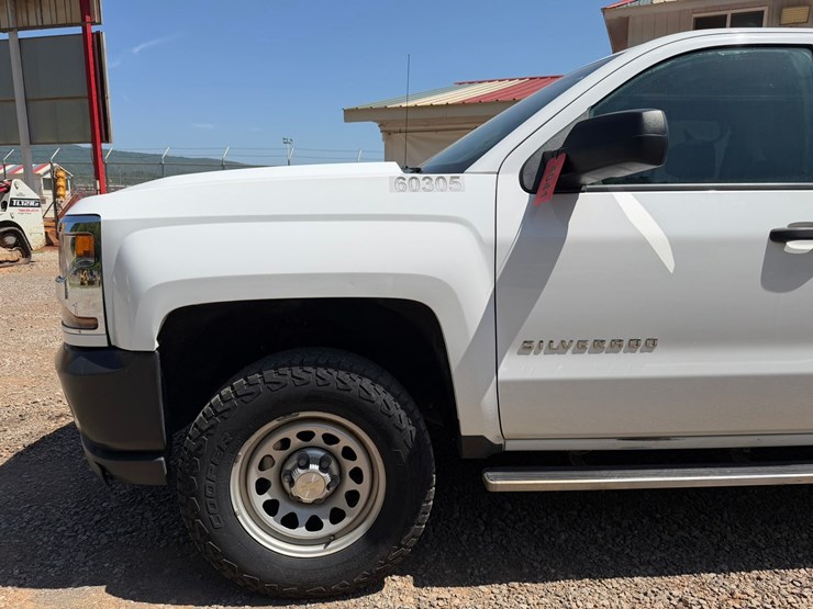 2019-chevrolet-silverado-1500-image-11