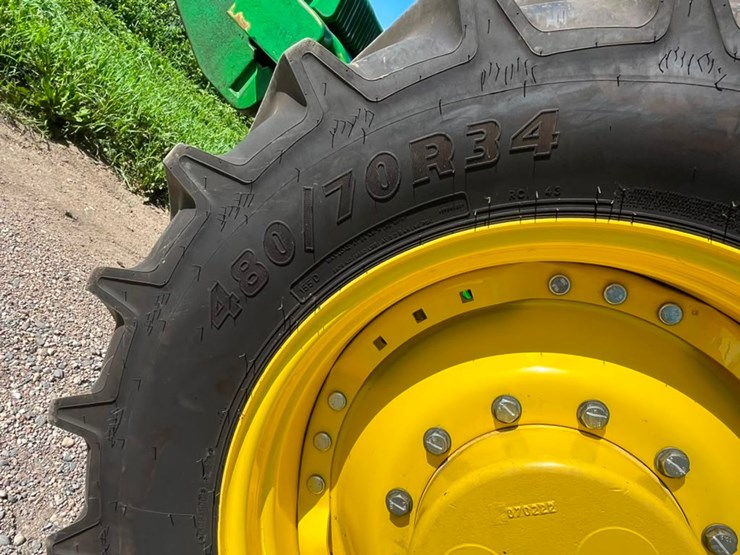 2023-john-deere-7r-210-image-22
