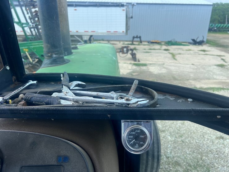 john-deere-4450-image-24
