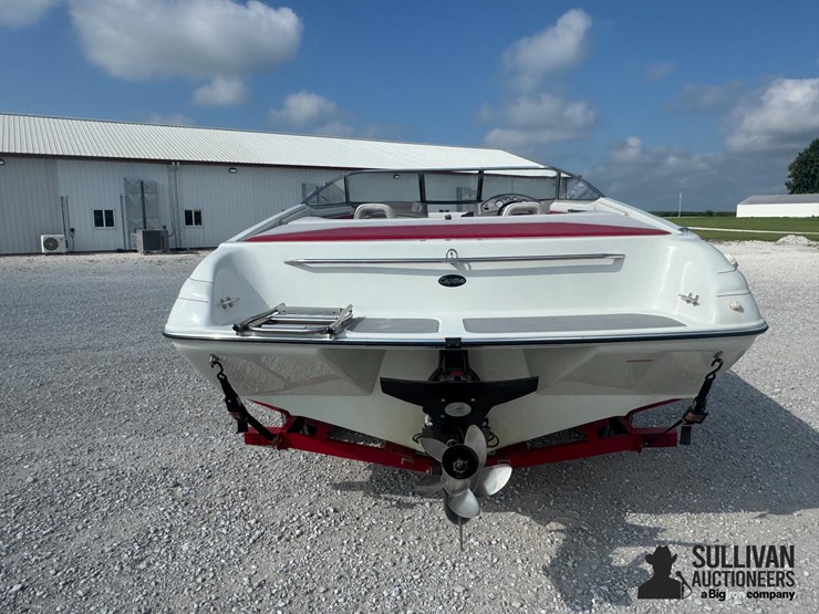 run-#21---1994-rinker-209-special-bow-rider-boat-image-6