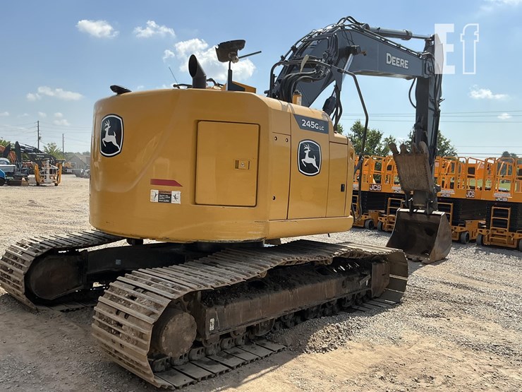 2022-deere-245g-lc-image-3