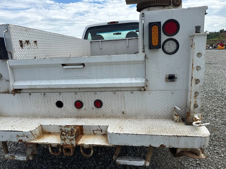 2001-ford-f450-image-27