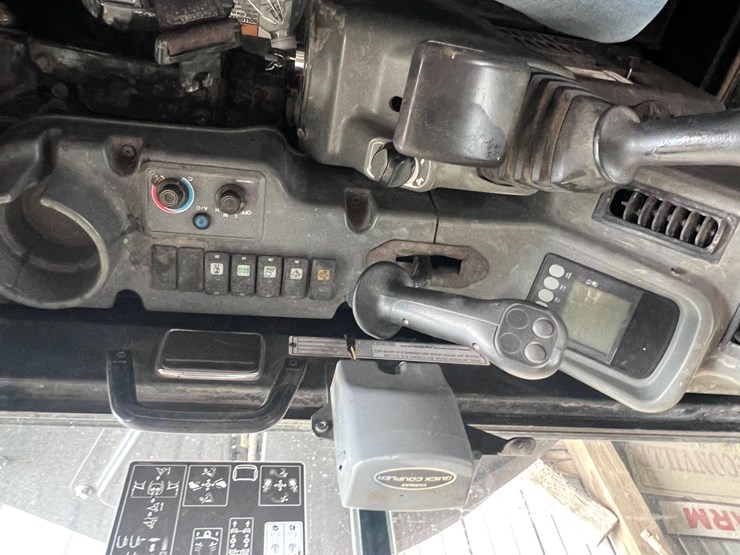 yanmar-vio50-6a-image-12