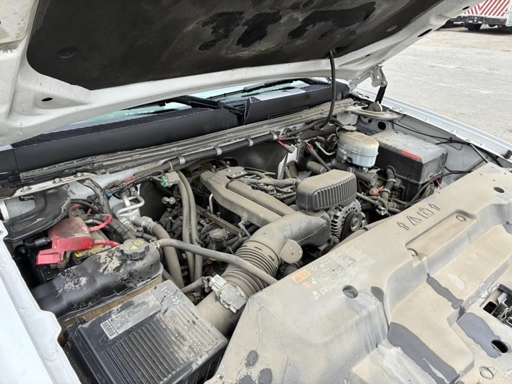 2012-gmc-sierra-2500-image-8