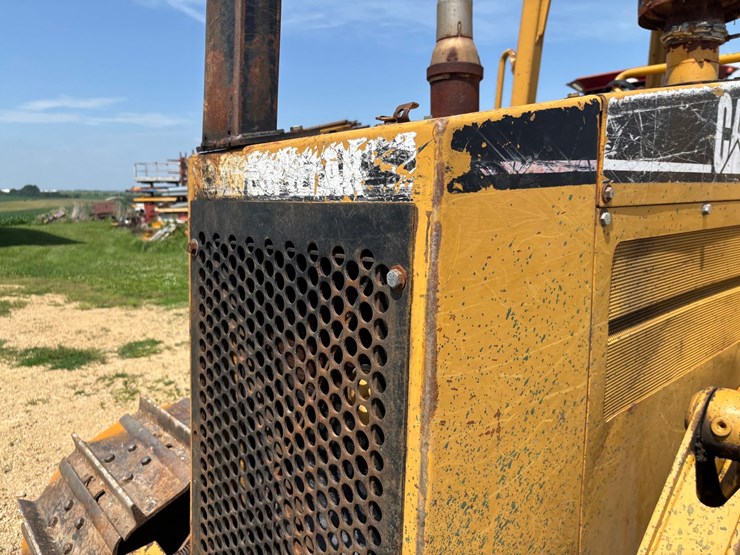 caterpillar-d5c-iii-image-24