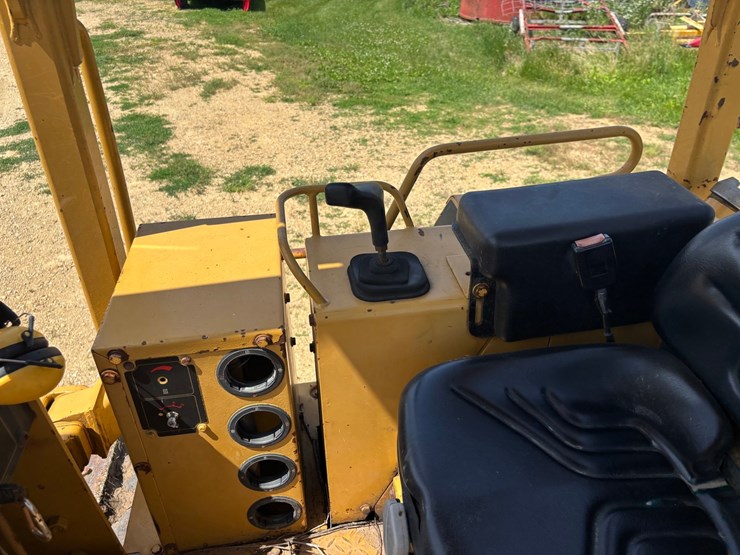 caterpillar-d5c-iii-image-37