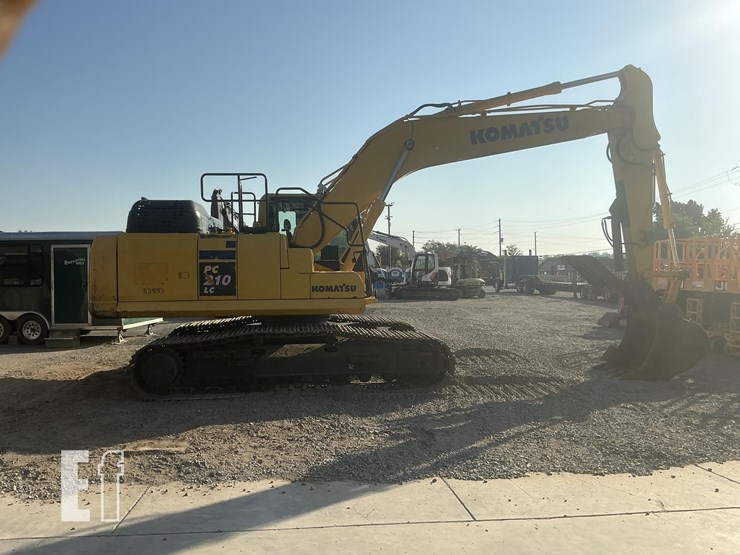 komatsu-pc210-lc-11-image-5