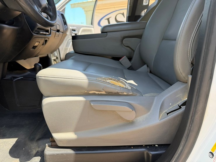 2019-chevrolet-silverado-1500-image-26