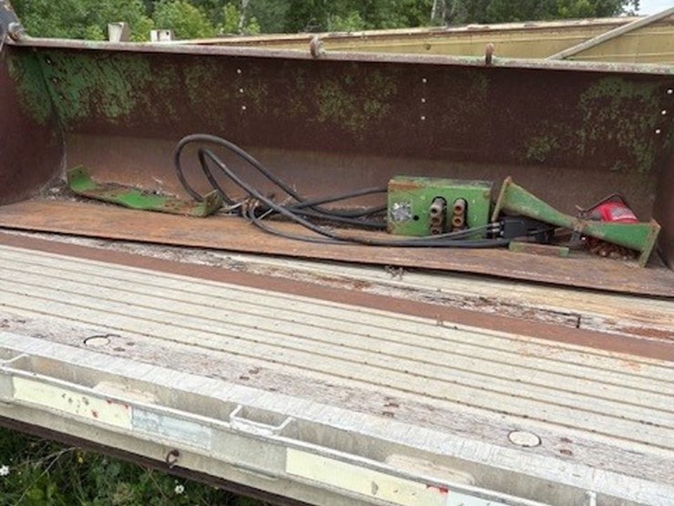 john-deere-265-image-8