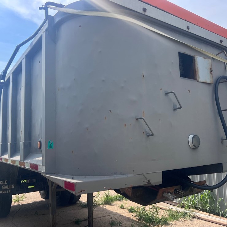 #2085 • HilBelt dump trailer
