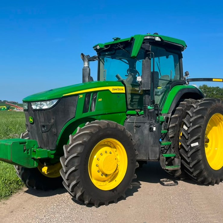 2023 JOHN DEERE 7R 210