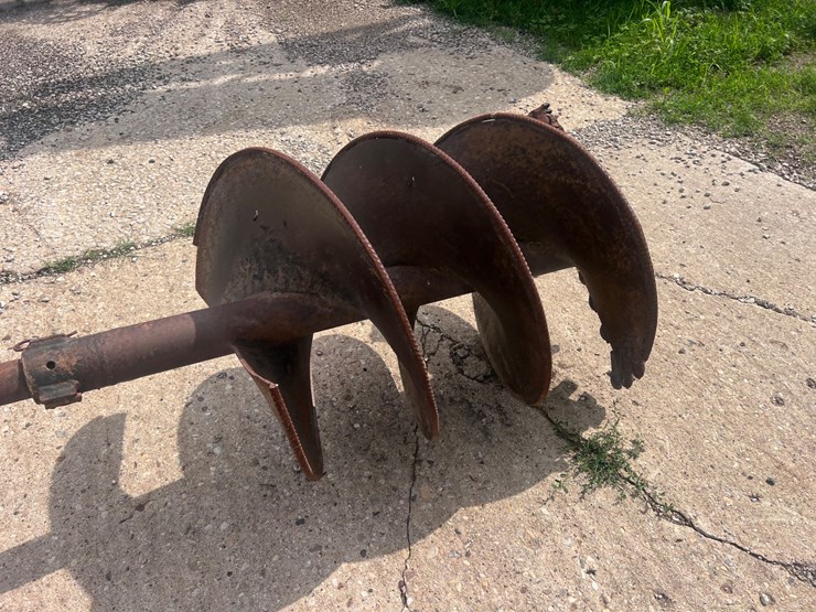 #2094-•-skid-steer-hydraulic-post-hole-digger-image-9