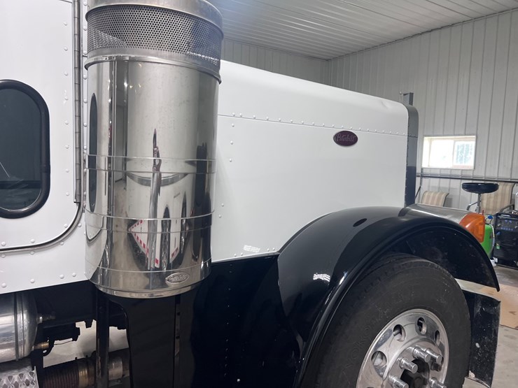 peterbilt-379-image-52