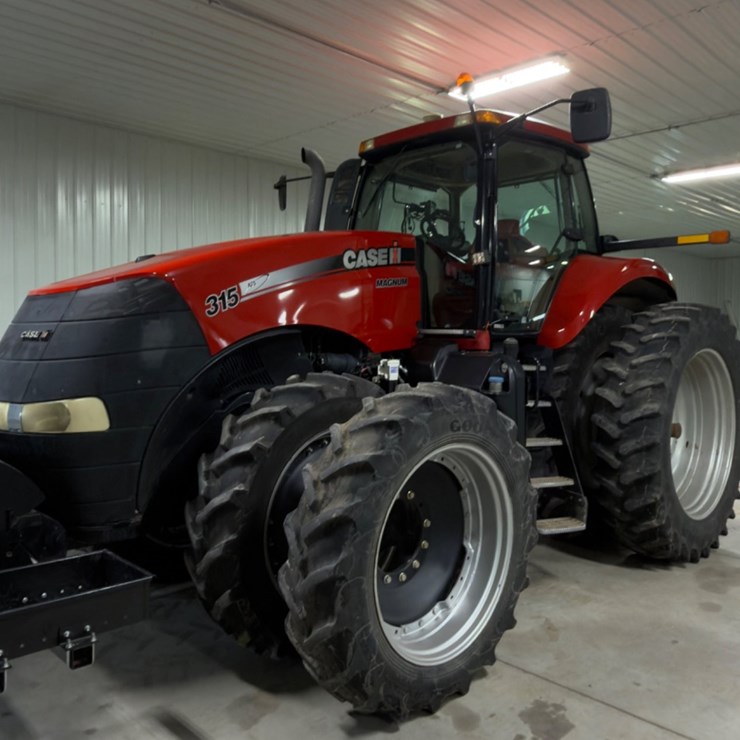 #2079 • Case IH 315