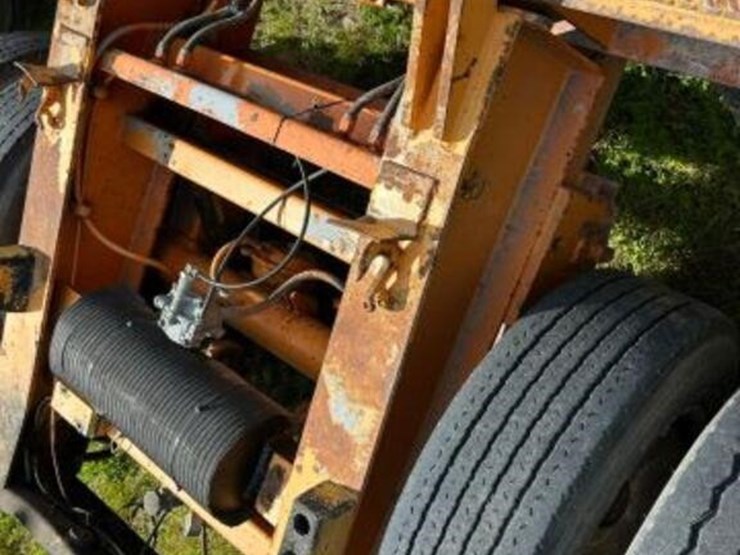 2010-eager-beaver-50gsl/3-50-ton-quad/a-lowboy-112-image-23