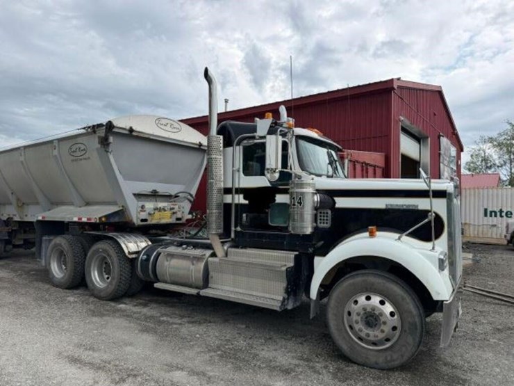 2013-kenworth-w900-image-1