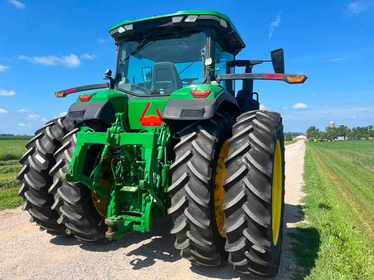 2023-john-deere-7r-210-image-9