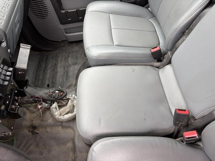 2016-ford-f350-xl-image-21