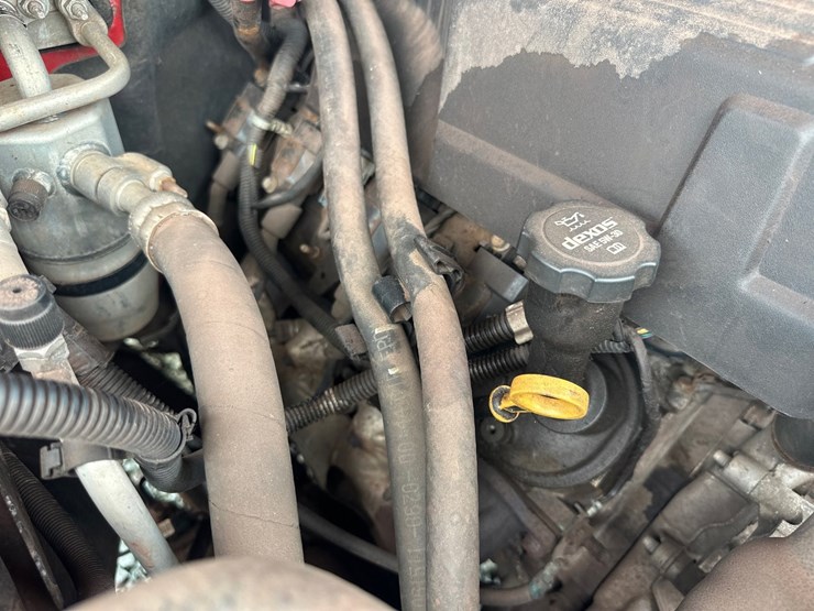 2011-chevrolet-1500-image-44