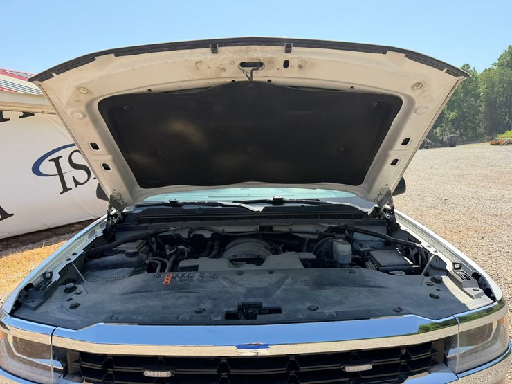 2019-chevrolet-silverado-1500-image-45
