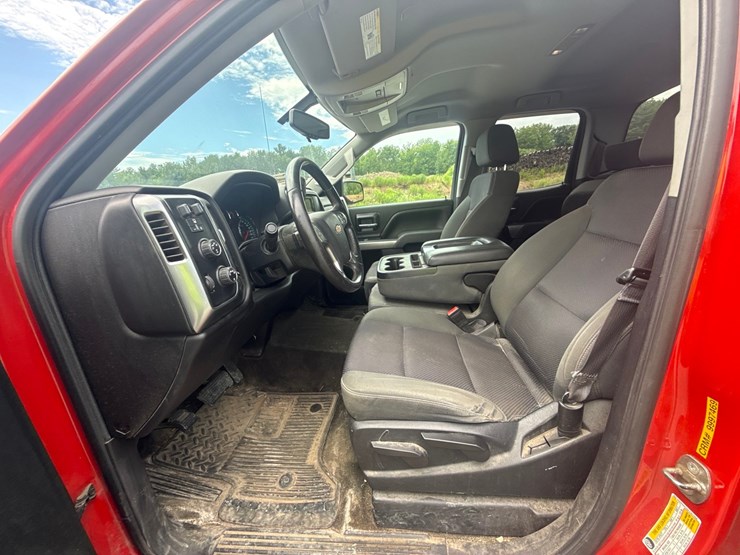 2015-chevrolet-1500-image-38
