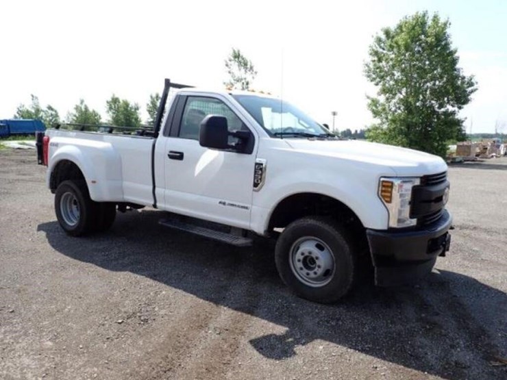 2019-ford-f350-xl-image-4