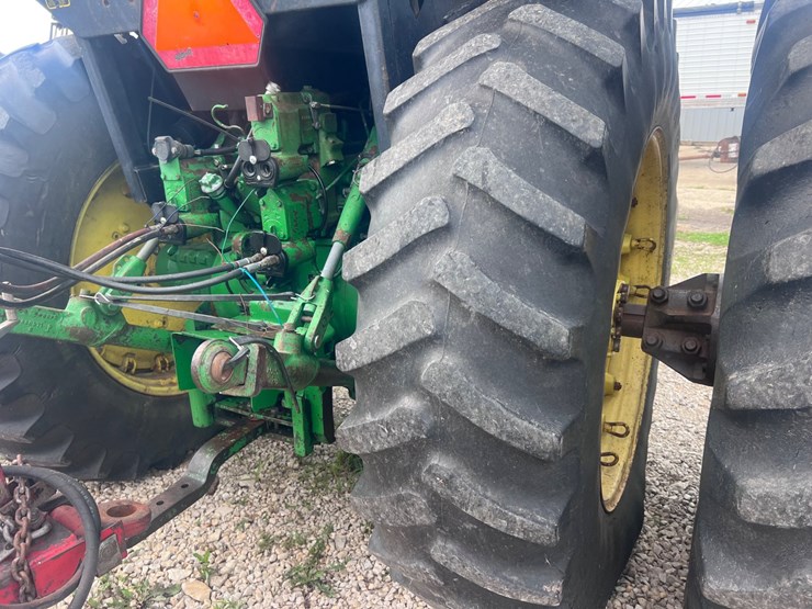 john-deere-4450-image-41