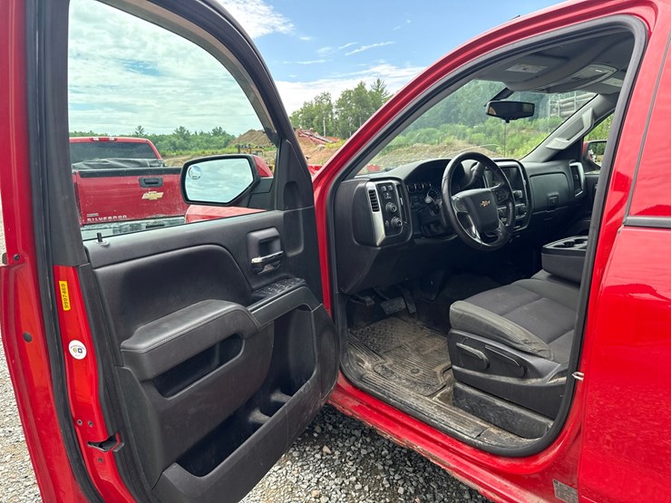 2015-chevrolet-1500-image-37