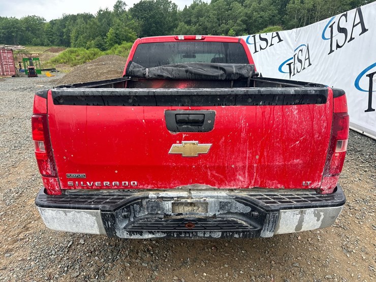2011-chevrolet-1500-image-4