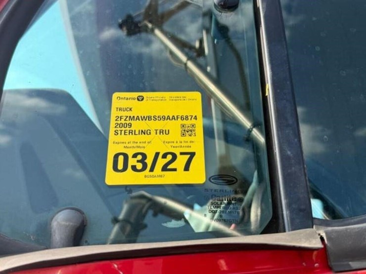 2009-sterling-l8500-image-6