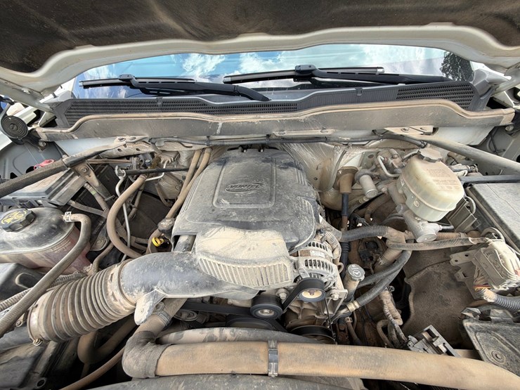 2018-chevrolet-2500-image-23