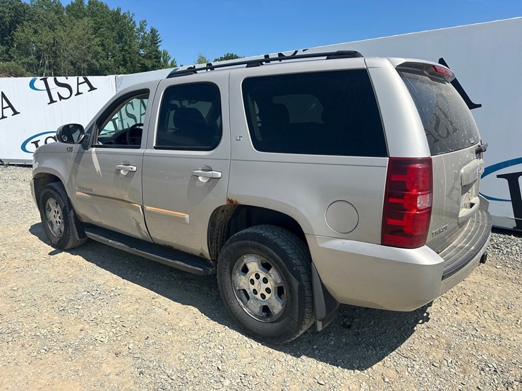 chevrolet-tahoe-image-3