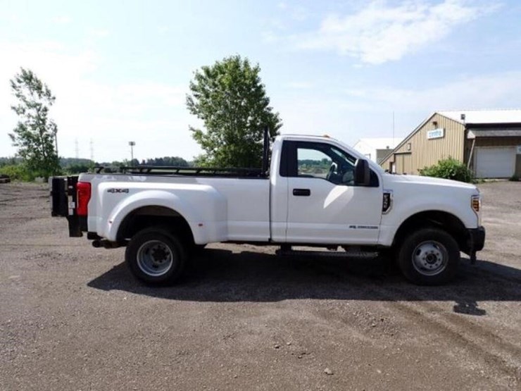 2019-ford-f350-xl-image-5
