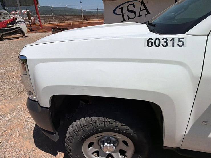 2019-chevrolet-silverado-1500-image-12