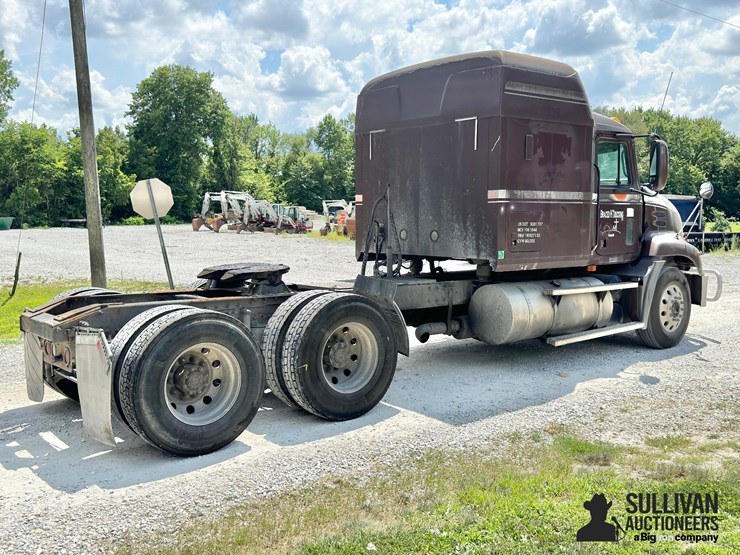 2001-mack-cx613-vision-t/a-sleeper-truck-tractor-image-5